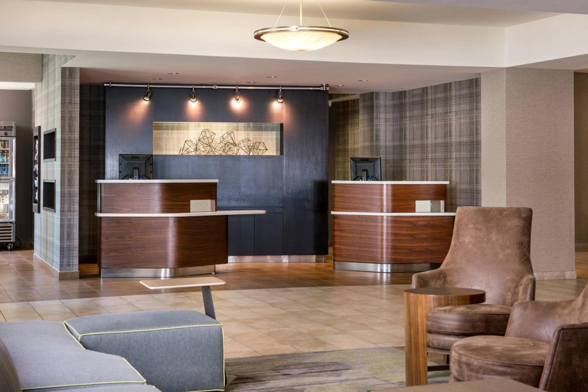 Courtyard By Marriott Richmond Berkeley Hotell Exteriör bild
