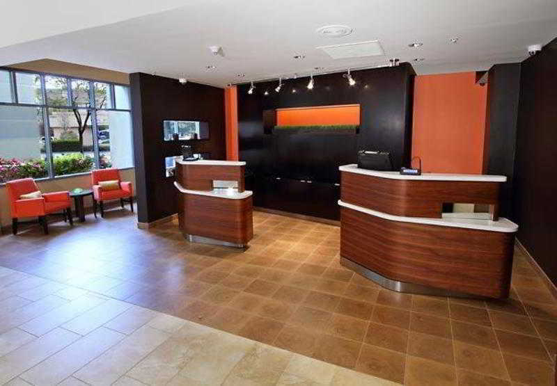 Courtyard By Marriott Richmond Berkeley Hotell Exteriör bild