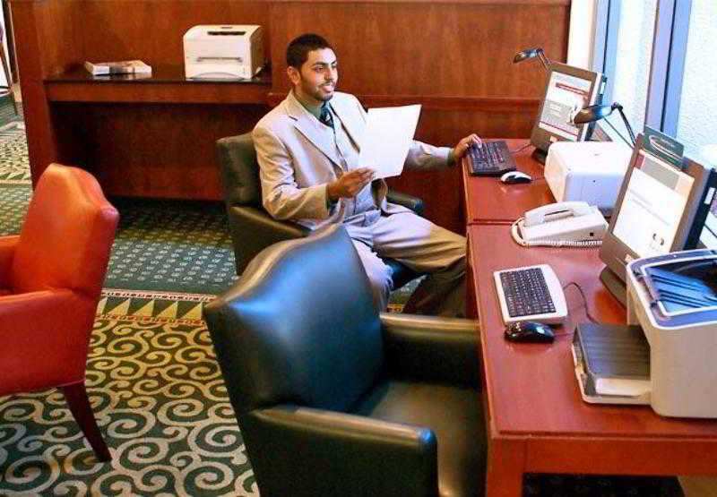 Courtyard By Marriott Richmond Berkeley Hotell Exteriör bild